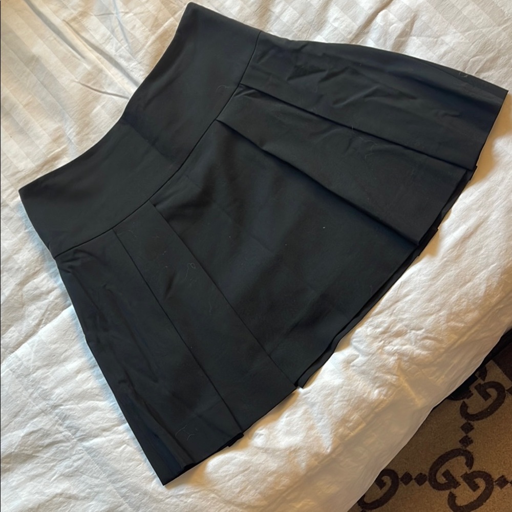 Banana Republic Black pleated Skirt